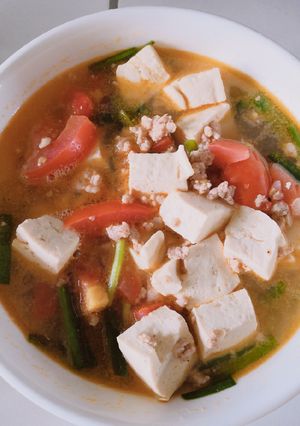 Hình của món Canh đậu hũ nấu hẹ.