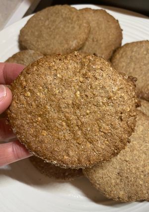 Una foto de Galletas de canela, harina integral y avena