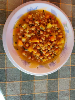 Una foto de Garbanzos con mote