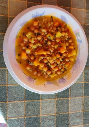 Una foto de Garbanzos con mote