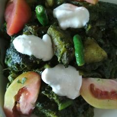 A picture of Dahi methi palak.