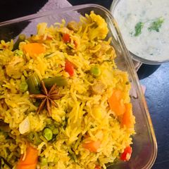 A picture of Halka Pulka Gharka Pulao.