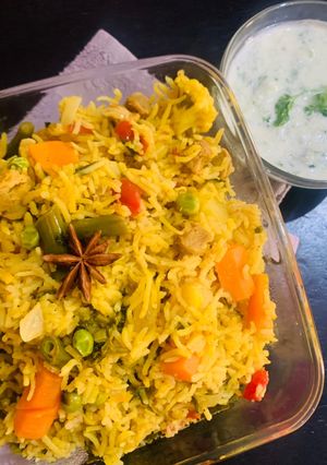A picture of Halka Pulka Gharka Pulao.