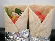 Una foto de salsa wraps