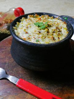 माटला पिज़्ज़ा/कुल्लड पिज़्ज़ा रेसिपी मुख्य फोटो