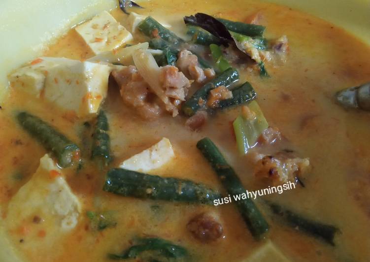 Resep Lodeh ikan asap dan kacang panjang yang Lezat