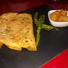 A picture of Thepla (Methi Chapatti).