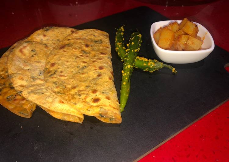 Thepla (Methi Chapatti)