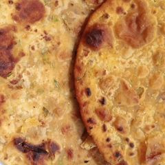 Besan ke parathay A picture of Besan ke parathay.