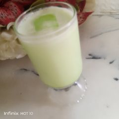 A picture of Ice cream soda milk.