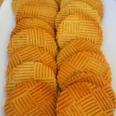 A picture of Oats, Whole grain wheat flour, honey and Cardamom biscuits.