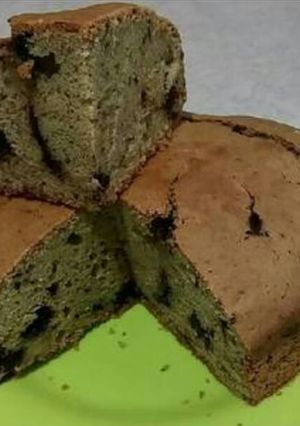 Foto principal de Corazón de aguacate, almendras, pasas y chocolate negro
