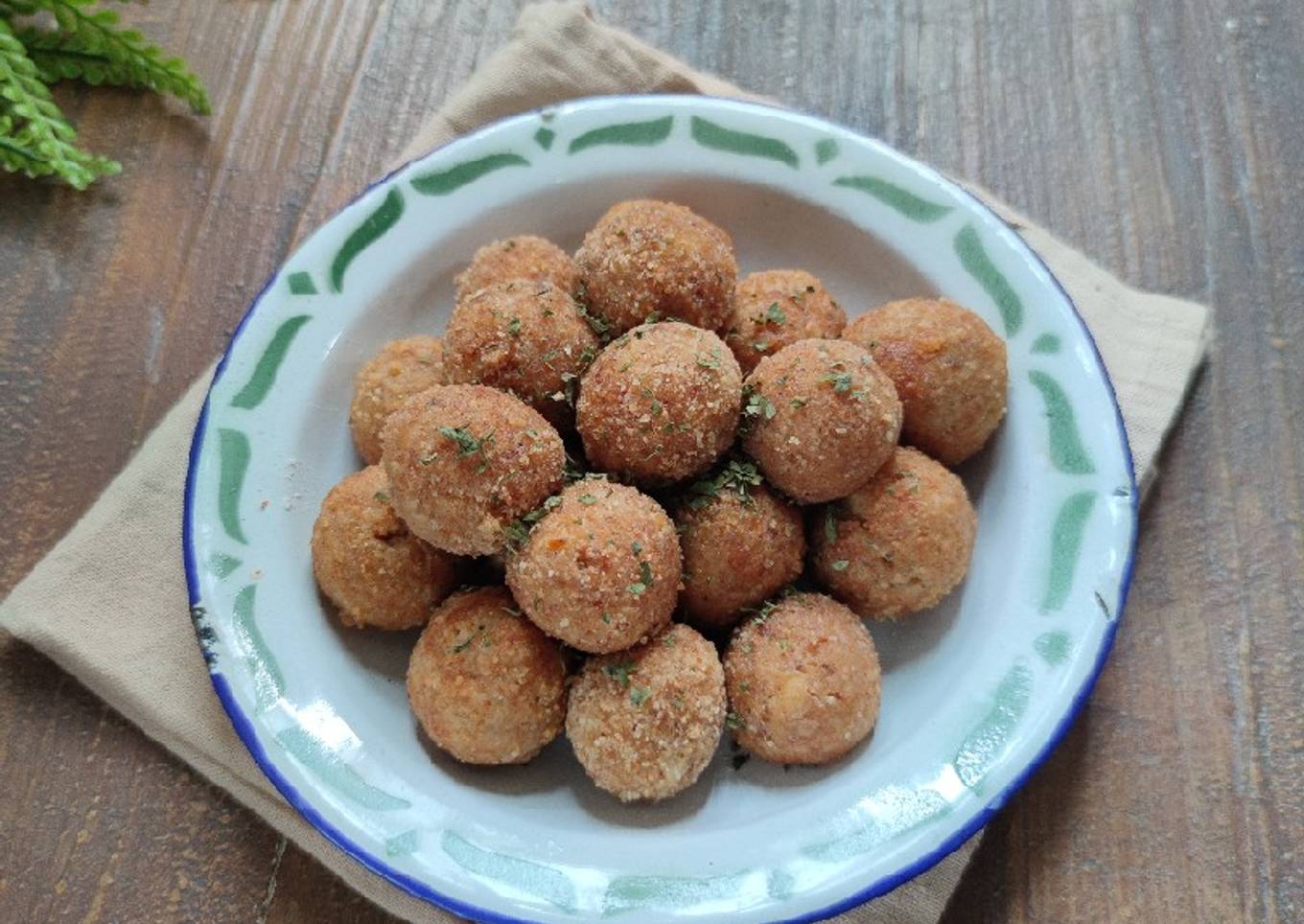 Bola aci tahu pedas
