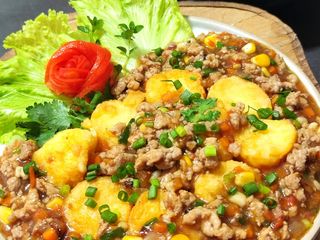 เต้าหู้ไข่ทรงเครื่อง