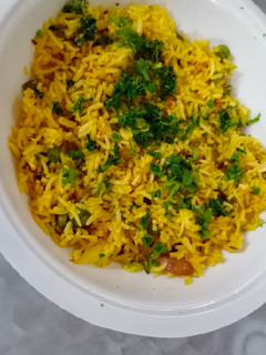 વેજીટેબલ પુલાવ (Vegetable Pulao Recipe In Gujarati) રેસીપી મુખ્ય ફોટો