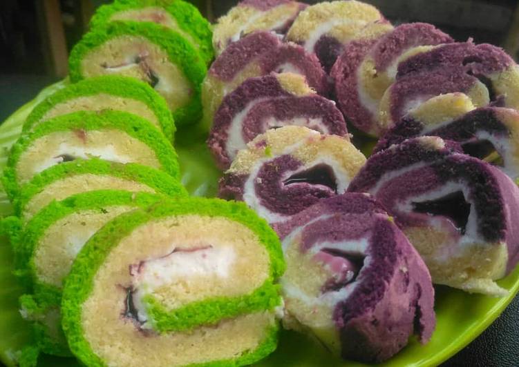 Steamed roll cake