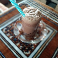 Hershey's chocolate and cocoa thick shake A picture of Hershey's chocolate and cocoa thick shake.