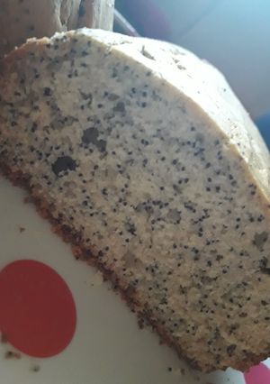 Una foto de Budín de limón y amapolas sin TACC