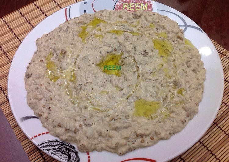 طريقة عمل متبل باذنجان بالطحينة
