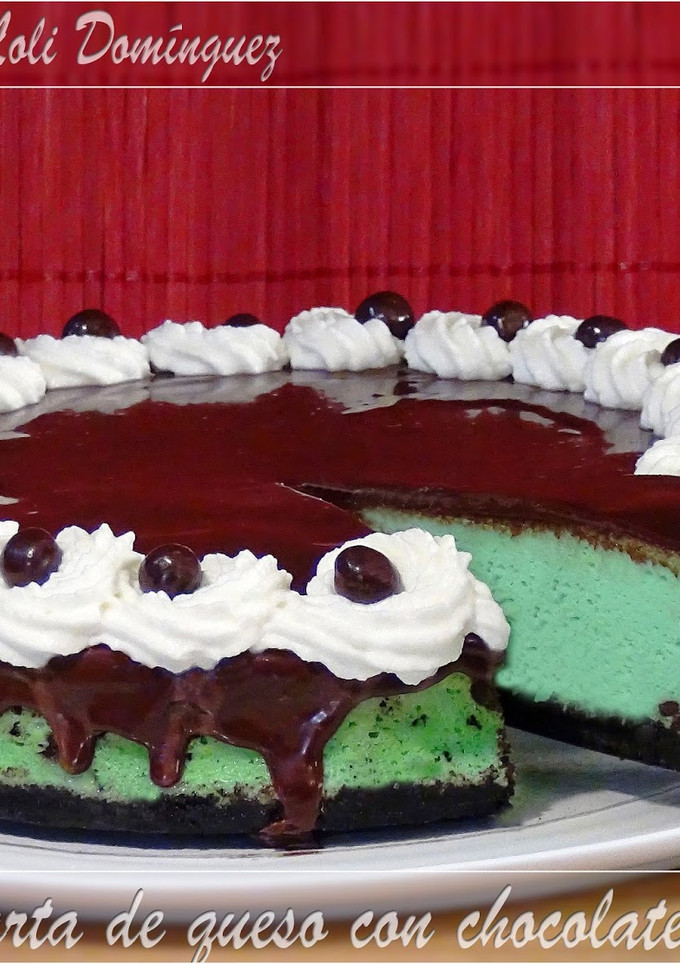 Una foto de Tarta de queso con chocolate y menta
