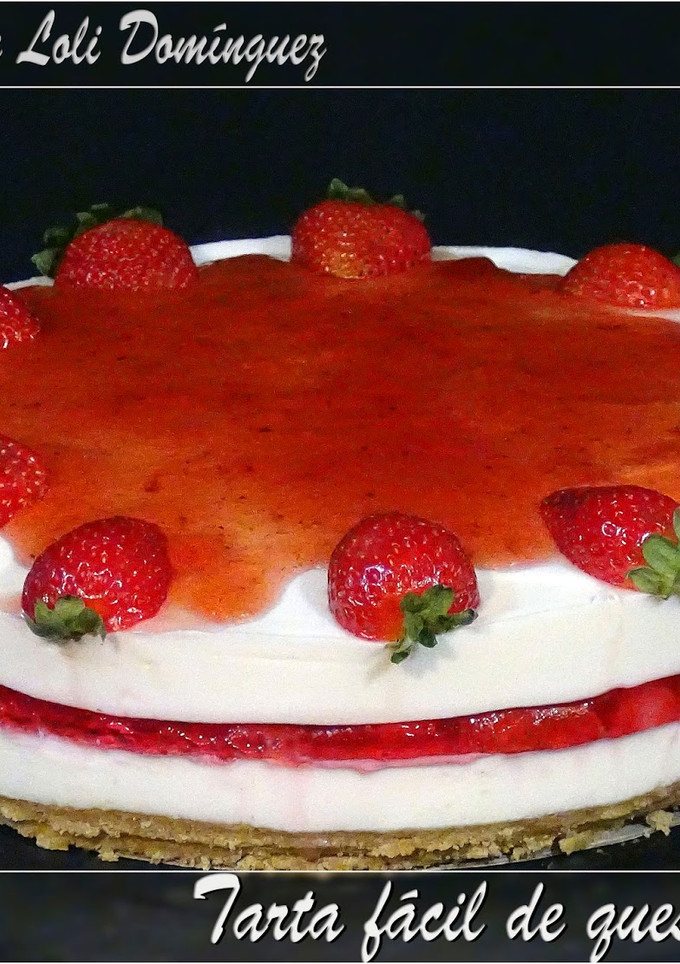 Una foto de Tarta fácil de queso y fresa sin horno