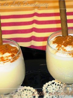 Una foto de Leche merengada helada