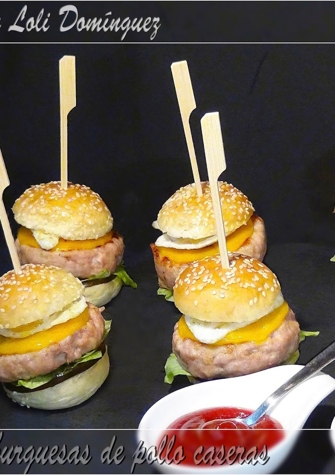 Una foto de Mini hamburguesas de pollo caseras