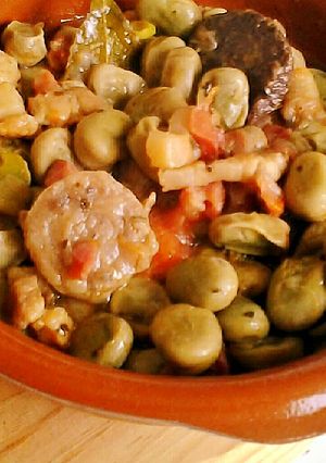 Una foto de Habas a la Catalana