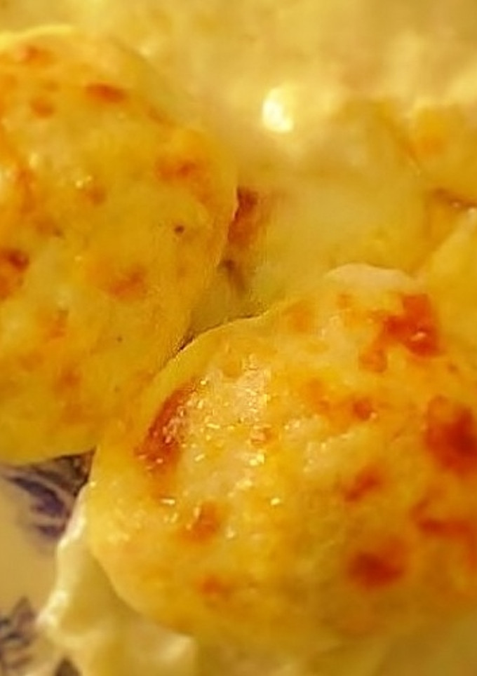 Una foto de Huevos rellenos con bechamel