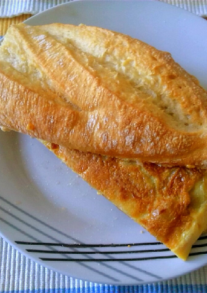 Una foto de Bocadillo de Tortilla para dos en domingo