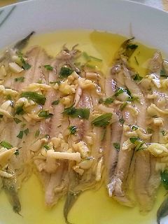 Una foto de Boquerones o Seitons en Vinagre.