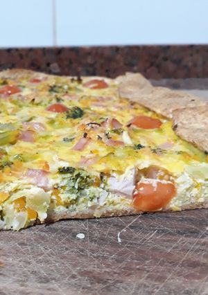 Una foto de Tarta de brócoli y jamón
