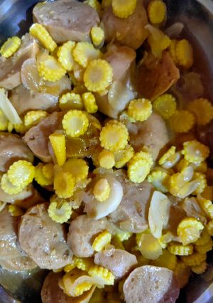 Foto resep Tumis Bakso Baby Corn Simple