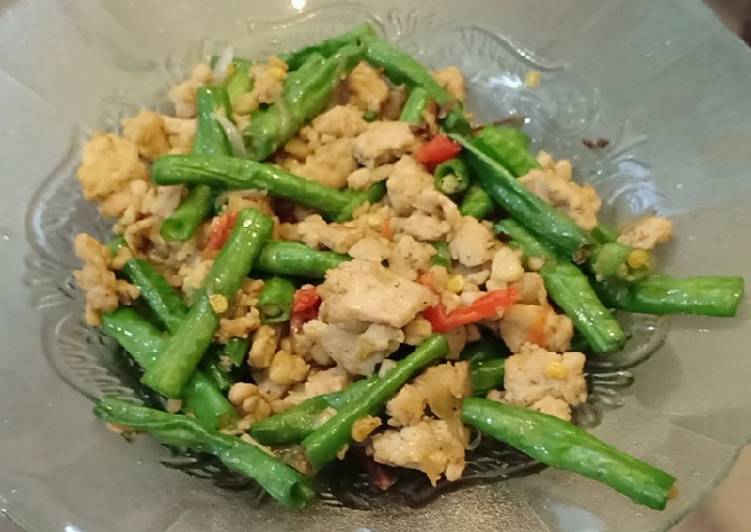 Tumis daging dan kacang panjang