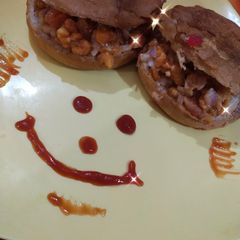 A picture of Cruncy munchy takatak kulcha.