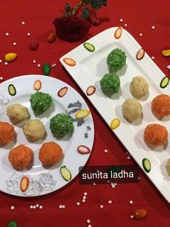 साबूदाना के लड्डू (Sabudana ke Laddu recipe in Hindi) रेसिपी मुख्य फोटो
