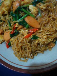Foto resep Indomie goreng nyemek spesial