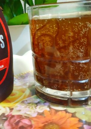 A picture of Harshey's chocolate sparkling.