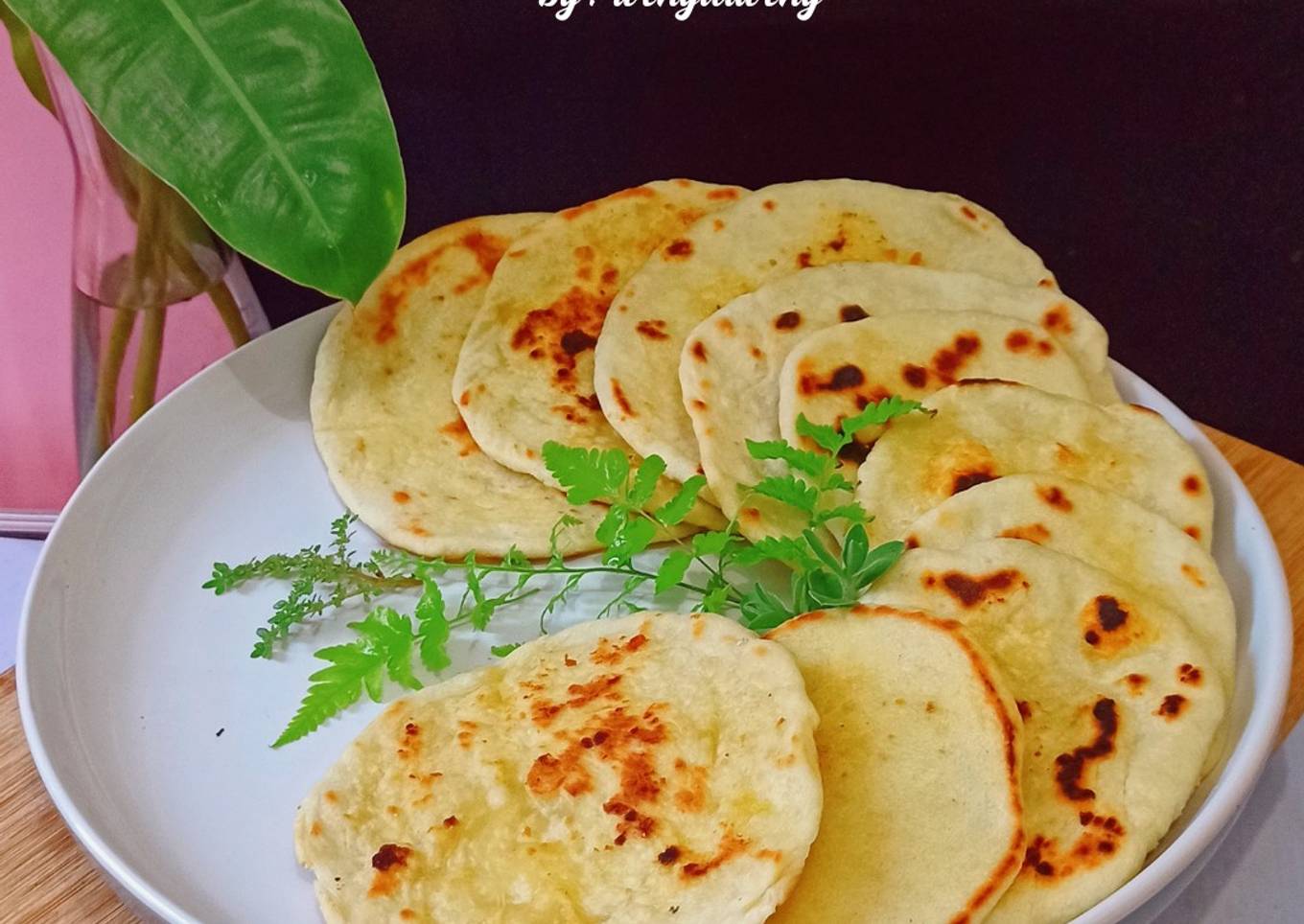 Naan Bread (Roti Naan)
