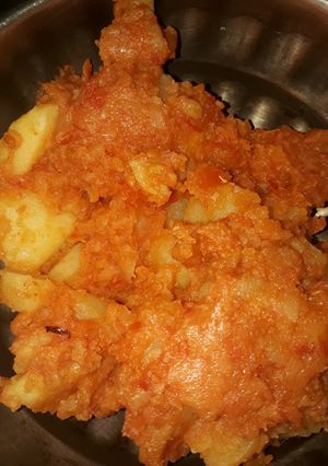 A picture of Dum aloo(potato).