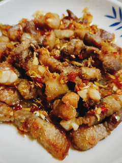 Hình của món Thịt ba chỉ xào sả ớt.