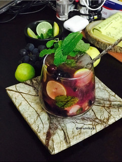 A picture of Black Grapes Vineyard Mojito Mocktail.