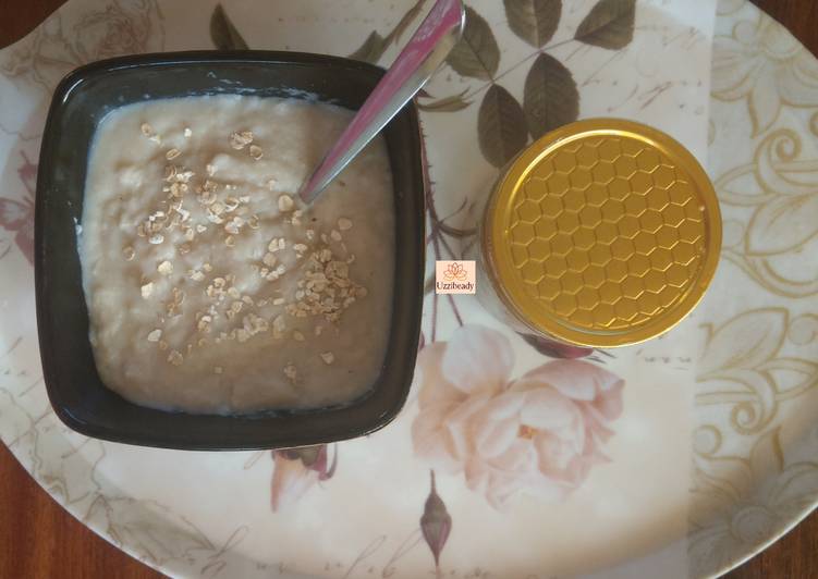 Groundnut-oat cornmeal porridge