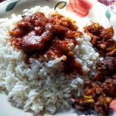 A picture of Caramelized fried plantain rice.