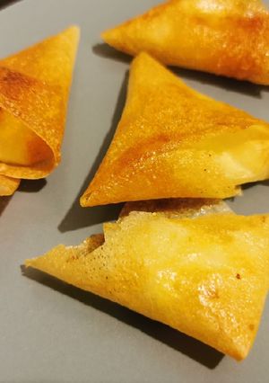 Une photo de Samossa feta / miel / menthe à l'air fryer