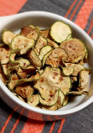 Una foto de Hojuelas de calabacita en air fryer