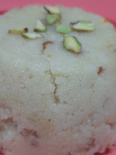 શાહી શીરો (Shahi Sheera Recipe In Gujarati) રેસીપી મુખ્ય ફોટો