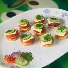 A picture of Cheesy Monaco bites.