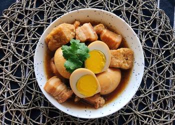 How to Cook Yummy  Braised Pork Belly  Eggs Thai Kai Palo ThaiChef Food