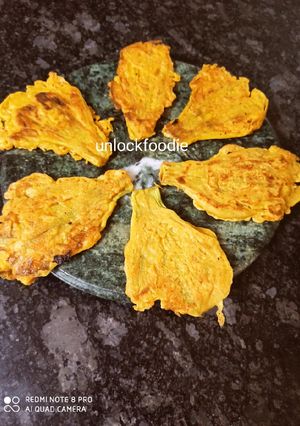 A picture of Kakharu phula bhaja Pumpkin flower.